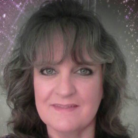 Meet your Posher, Dawn - Picture 1 of 1